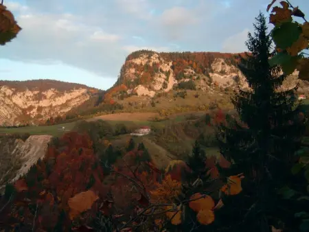 Maison isolée et calme à Septmoncel avec vue sur montagne - Photo 11