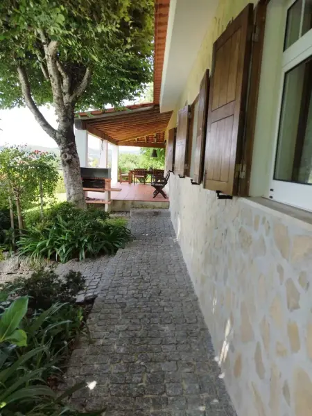 Villa spacieuse avec piscine privée à Rubiães, vue montagne - Photo 17
