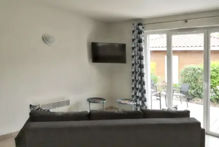 Maison confortable à Parentis-en-Born avec piscine partagée - Photo 7