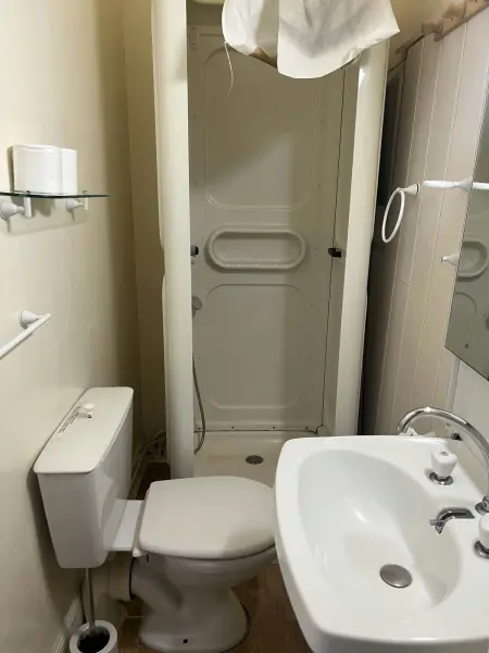 Appartement cosy à Néris-les-Bains - 30 m² - Parking - Photo 9