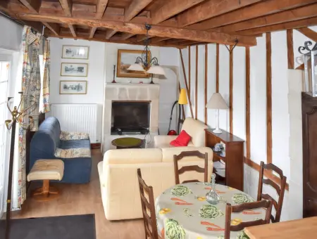 Charmante Maison à Saint-Martin-des-Entrées avec Piscine Partagée - Photo 2