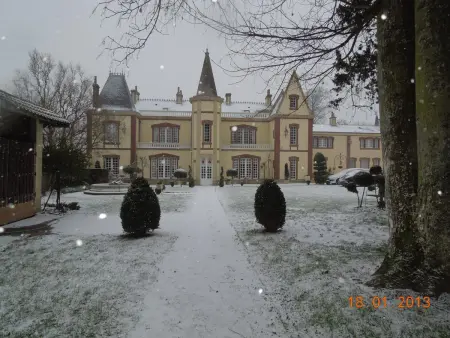 Charmante Maison à Saint-Martin-des-Entrées avec Piscine Partagée - Photo 3