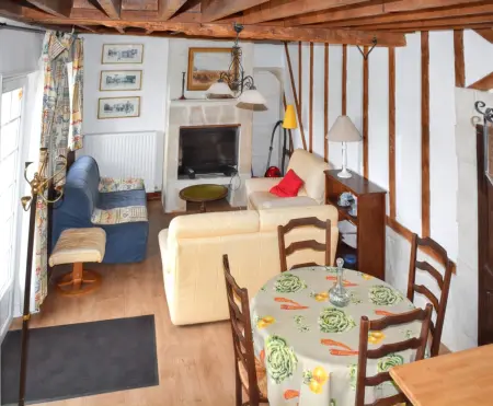 Charmante Maison à Saint-Martin-des-Entrées avec Piscine Partagée - Photo 10