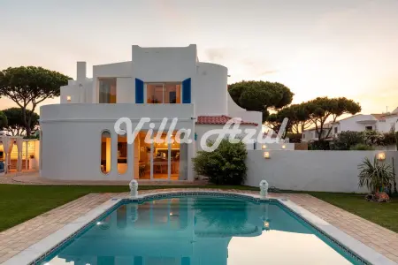 Villa élégante avec piscine privée à Quarteira - Photo 30
