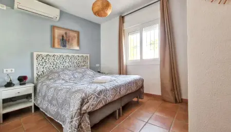 Villa ensoleillée avec piscine privée à Chiclana de la Frontera - Photo 17