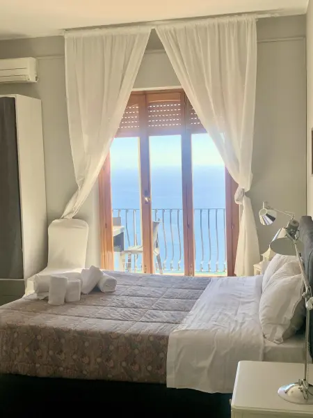 Appartement spacieux à Taormina avec vue sur mer et balcons - Photo 34
