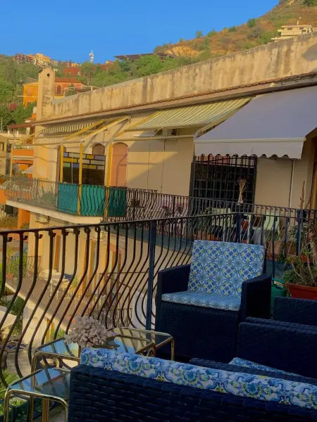 Appartement spacieux à Taormina avec vue sur mer et balcons - Photo 53