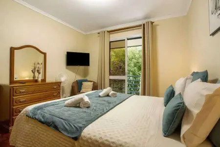 Appartement charmant dans Funchal avec balcon et vue - Photo 2