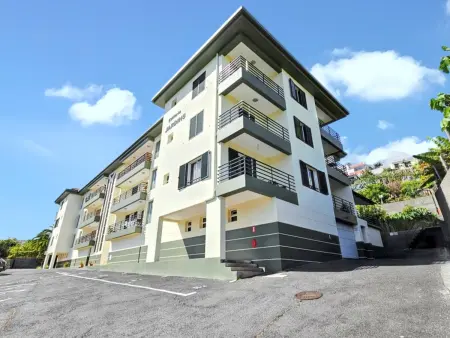 Appartement charmant dans Funchal avec balcon et vue - Photo 12