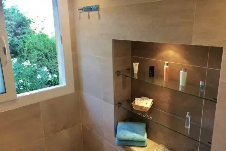 Maison conviviale à Fréjus avec piscine à débordement - Photo 19