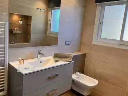 Maison conviviale à Fréjus avec piscine à débordement - Photo 43