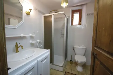 Appartement spacieux à La Roche-sur-le-Buis avec piscine privée. - Photo 32