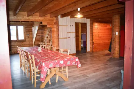 Chalet familial à Vagney + Jardin et Terrain de Bowling - Photo 12