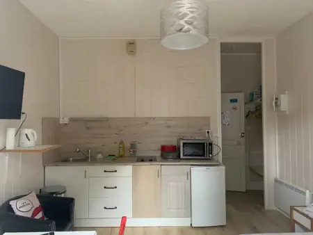 Studio moderne à Néris-les-Bains de 17 m², Appartement 2 personnes à Néris les Bains - Photo 1