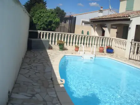 Villa avec jardin à Poussan avec piscine privée ouverte toute l'année - Photo 1