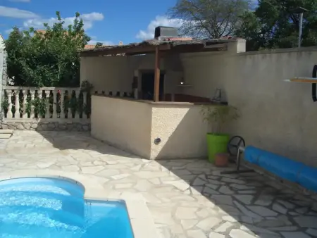 Villa avec jardin à Poussan avec piscine privée ouverte toute l'année - Photo 4