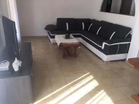 Villa avec jardin à Poussan avec piscine privée ouverte toute l'année - Photo 9