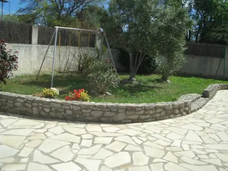 Villa avec jardin à Poussan avec piscine privée ouverte toute l'année - Photo 13