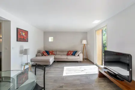 Appartement confortable à Hyères avec piscine privée - Photo 3