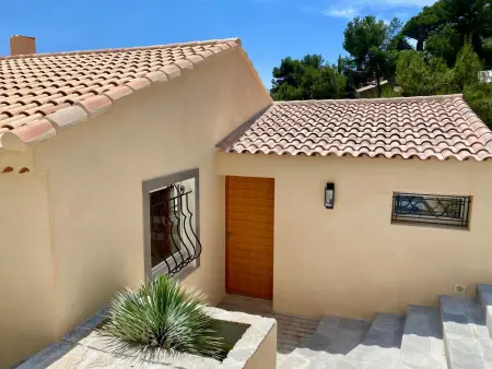 Appartement confortable à Hyères avec piscine privée - Photo 11