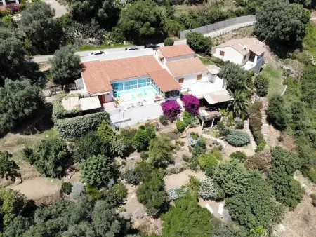 Villa conviviale à Olmeto avec piscine privée, Villa 8 personnes à Olmeto - Photo 2