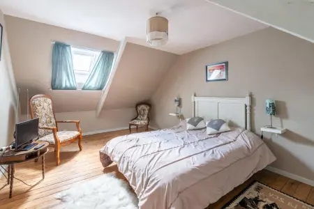 Maison confortable à Rostrenen avec jardin et cheminée - Photo 3
