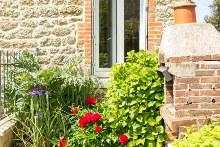 Maison confortable à Rostrenen avec jardin et cheminée - Photo 13