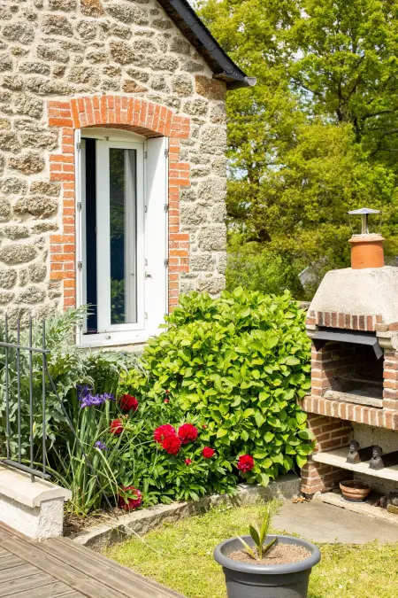 Maison confortable à Rostrenen avec jardin et cheminée - Photo 14
