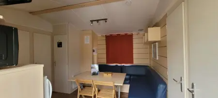 Bungalow charmant à Ivry-la-Bataille avec piscine partagée - Photo 9
