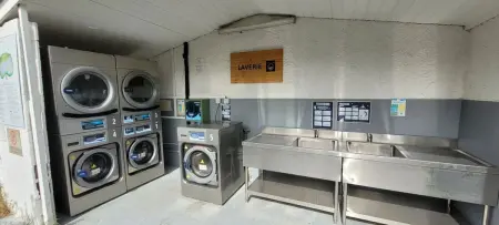 Bungalow charmant à Ivry-la-Bataille avec piscine partagée - Photo 32