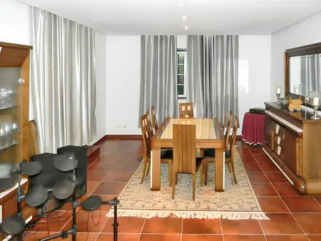 Villa accueillante à Santa Leocádia, piscine privée 475 m² - Photo 10