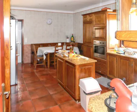 Villa accueillante à Santa Leocádia, piscine privée 475 m² - Photo 18
