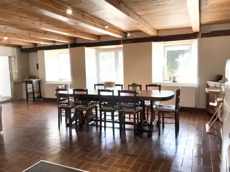 Maison conviviale à Bagnols avec terrasse et jardin - Photo 4