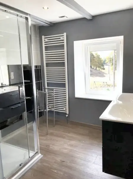 Maison conviviale à Bagnols avec terrasse et jardin - Photo 9
