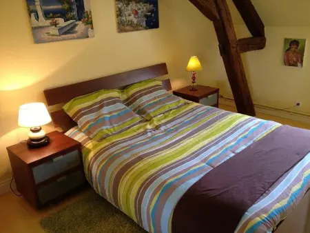 Maison spacieuse avec jacuzzi à Saint-Georges-sur-Baulche - Photo 12