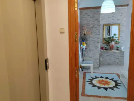 Appartement accueillant à Fuengirola - 100 m² avec vue mer - Photo 10