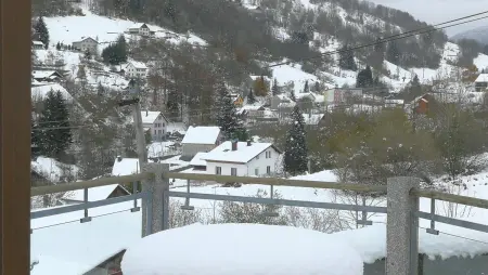 Chalet charmant à La Bresse avec terrasse et jardin clôturé - Photo 3