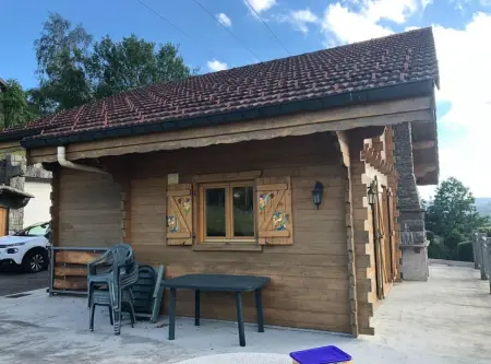 Chalet charmant à La Bresse avec terrasse et jardin clôturé - Photo 4