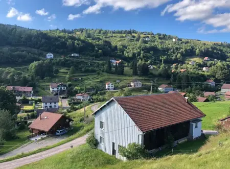 Chalet charmant à La Bresse avec terrasse et jardin clôturé - Photo 18
