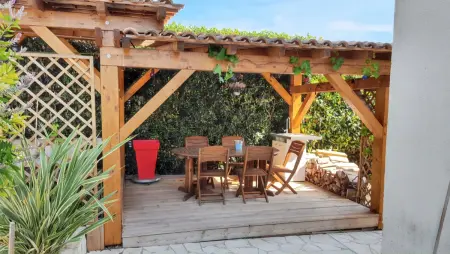 Villa spacieuse à Agde avec piscine et jardin., Villa 8 personnes à Agde - Photo 1