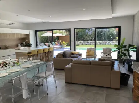 Maison élégante à Bouc-Bel-Air avec piscine privée - Photo 1