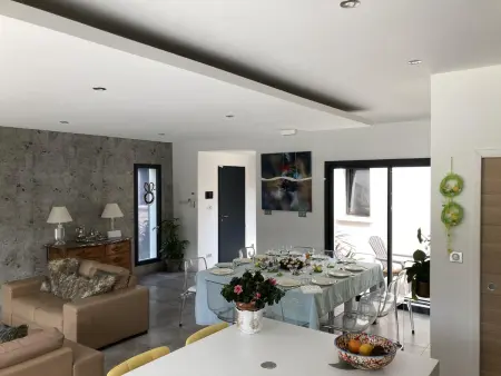 Maison élégante à Bouc-Bel-Air avec piscine privée - Photo 2