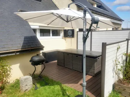 Maison moderne à Saint-Pol-de-Léon avec jardin privé - Photo 1