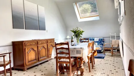 Maison moderne à Saint-Pol-de-Léon avec jardin privé - Photo 4