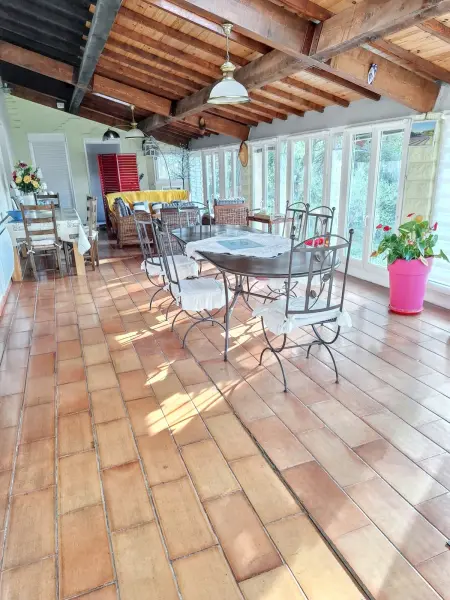 Villa spacieuse à Lioux avec piscine privée et vue montagne - Photo 3