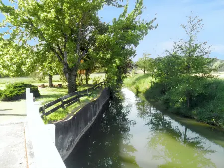 Charmante maison de campagne avec jardin et barbecue - Photo 17