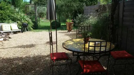 Havre de paix avec piscine privée et jardin à Cheval-Blanc - Photo 2