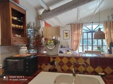 Havre de paix avec piscine privée et jardin à Cheval-Blanc - Photo 4