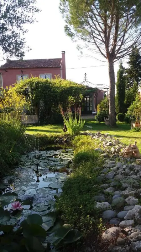 Havre de paix avec piscine privée et jardin à Cheval-Blanc - Photo 7