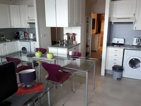Appartement confortable à Théoule-sur-Mer, 30 m², vue mer. - Photo 2